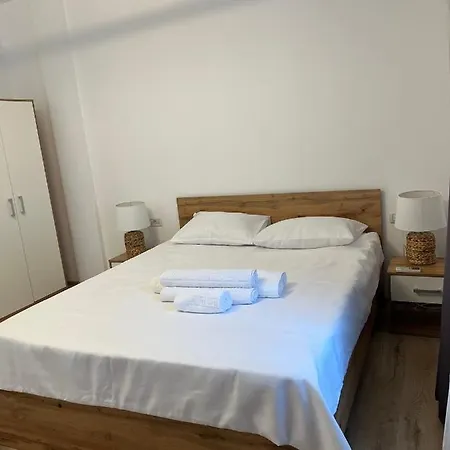 招待所 Al Mare 3*